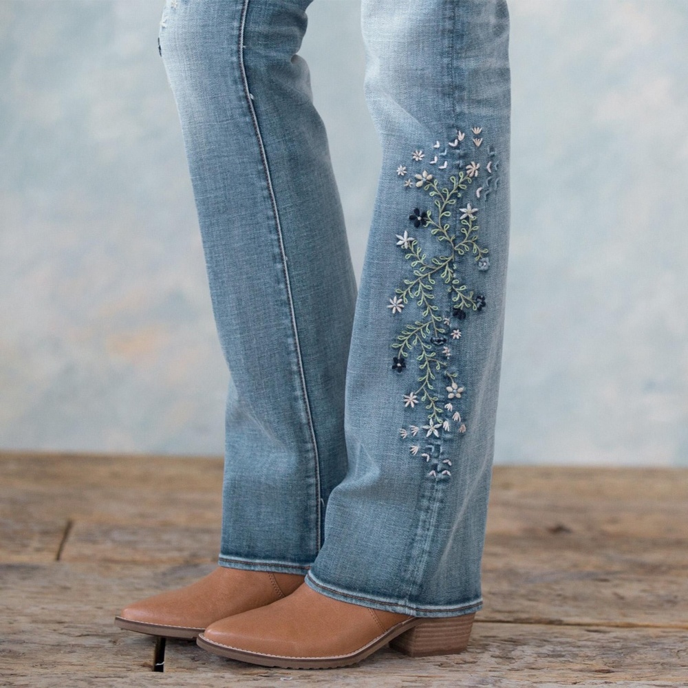 Driftwood Boot Cut Kelly Jeans Size 26 Like New!
